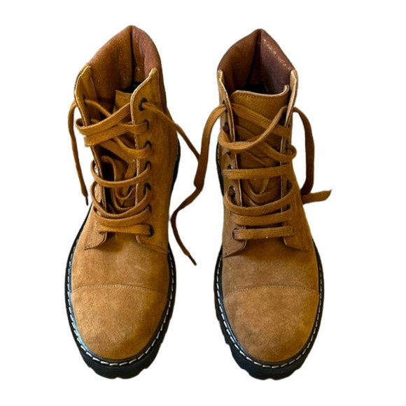 Marc Jacob's Hiking style boots size 8.5-9 - Picture 1 of 5